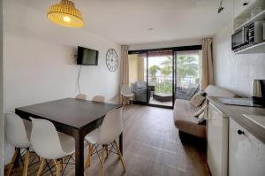 Eva - Piscine - Terrasse - VCA