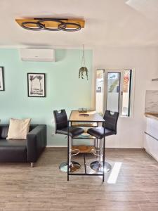 Bungalow Aqua Sol - Playa Roca residence - Sea front access - Free AC - WiFi