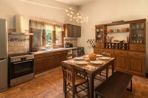 Casa Verde by halu!, Villa with private pool