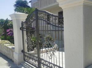 Apartments White House