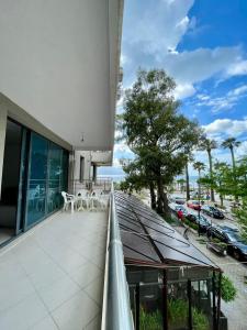 Bella vista lungo mare