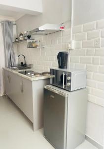 Private Pelican Corner