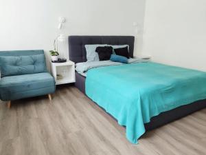 Modern Courtyard Condo