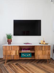 Futura Funky House - De Vivo Realty Sorrento