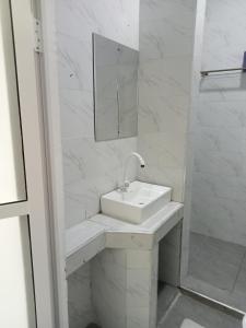 Queens Luxury Studio