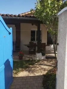 La Porte Bleue - 武耶