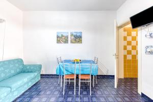 studio Apartment mono Glicine with Private Garden