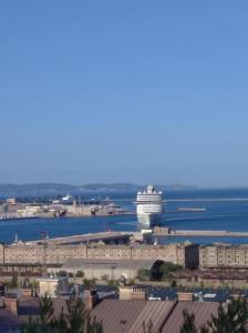 Seaview Panoramic Apartment