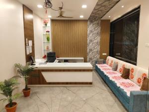 Hotel Keshar Palace Shani Shingnapur