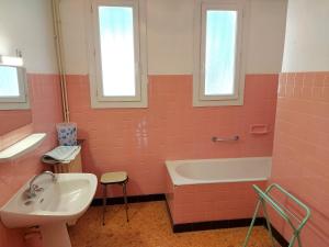 Appartements 120m2 rdc 2km mer soleil catalan 2ch wifi 4pers ok cheques vacances animaux : photos des chambres