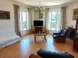 Appartements 120m2 rdc 2km mer soleil catalan 2ch wifi 4pers ok cheques vacances animaux : photos des chambres