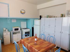 Appartements 120m2 rdc 2km mer soleil catalan 2ch wifi 4pers ok cheques vacances animaux : photos des chambres
