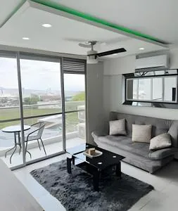 GURUS FR | Elegante apto. con vista | naturaleza | aire - 圣罗莎德卡瓦尔