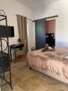 Hotels Logis Hotel Restaurant Le Domaine de la Regaliere : photos des chambres