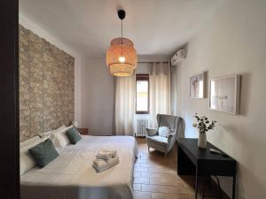 Fall in love with Roma Vaticano - 5 Minutes from the Vatican - balcony with a view