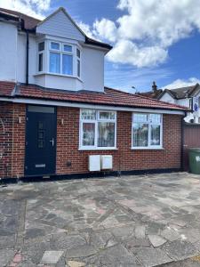 Room with Private Shower Facility