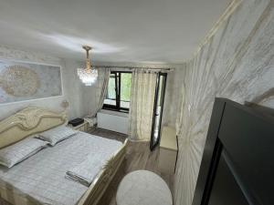 Apartament cu 4 camere renovat