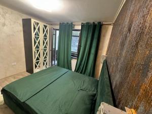 Apartament cu 4 camere renovat