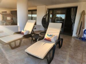 Bajo con vistas a la piscina en Valle del Este Golf