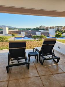 Bajo con vistas a la piscina en Valle del Este Golf