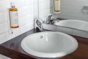 Hotels Le Grand Large, Belle-Ile-En-Mer : photos des chambres