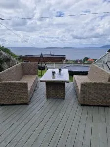 Chic Getaway Near Pulpit Rock - Sæbo