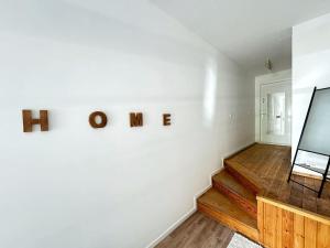 HolidayHome Apartments I Stylish Private Room in the Heart of Berlin-Kreuzberg