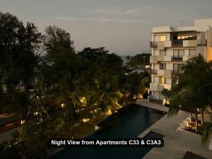 By the Sea- Pool and Sea View