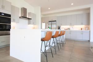 Best Spot in Indian Wells. Walk to Tennis Gardens