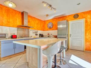 Holiday Home Tina by Interhome