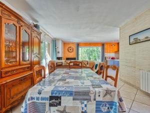 Holiday Home Tina by Interhome