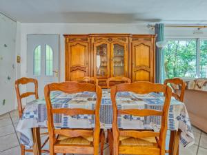 Holiday Home Tina by Interhome