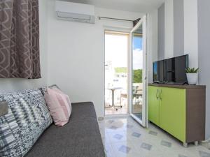 Apartment Aquanur-6 by Interhome