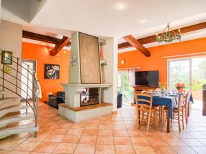 Maisons de vacances Holiday Home Gombaud by Interhome : photos des chambres