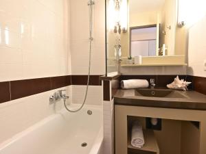 Apartment Le Village - E1 208 by Interhome