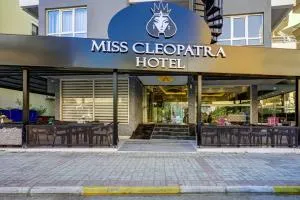 Miss Cleopatra Hotel - Side