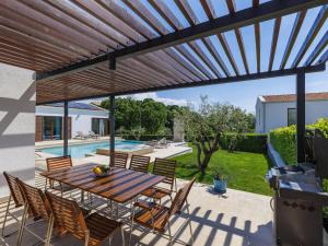 Villa Luna Bianca by Interhome 