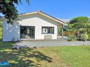 Villas Magnifique villa avec piscine - La Gracieuse : photos des chambres