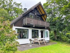 Holiday Home Kellerwald-Liebe by Interhome