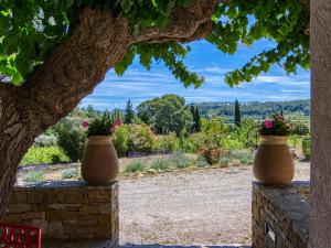 Maisons de vacances Holiday Home La Bastide de Magdeleine by Interhome : photos des chambres