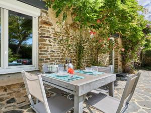 Maisons de vacances Holiday Home La Glycine by Interhome : photos des chambres