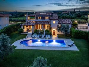 Villa De Flora by Interhome 