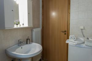 Kamari Blue Apartments