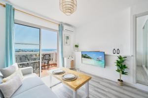 Faro VII Cozy and Unique apartment with Pool Sea Views, 7 minutes walking from the Sea in Mijas Costa & Fuengirola