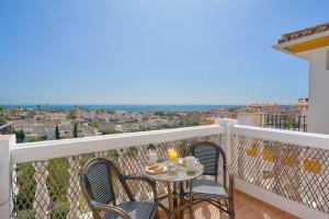 Faro VII Cozy and Unique apartment with Pool Sea Views, 7 minutes walking from the Sea in Mijas Costa & Fuengirola