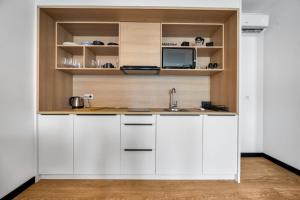 Warsaw National Stadium Apt - Parking, Workspace - by Rentujemy