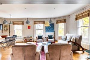 Experience London in amazing reconverted Gin house