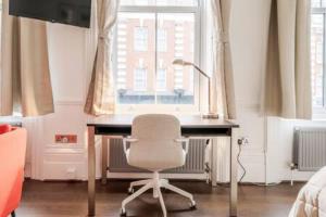 Unbeatable location in Camden-spacious studio flat