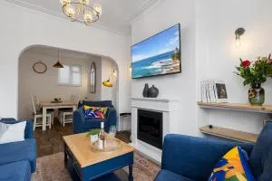 Maple House - Park View Sleeps 7 - Whitestone