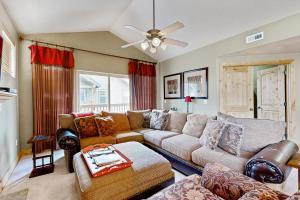 North Fox Hollow Haven Unit F